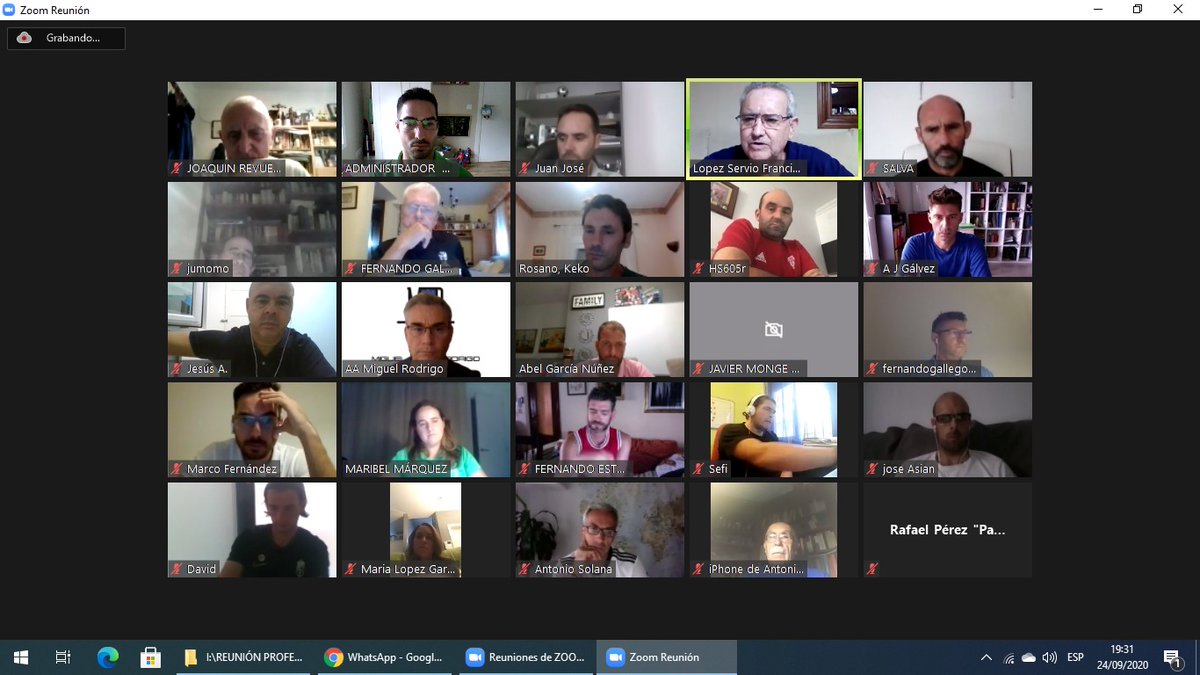 cedifa's tweet photo. ⚽️Seguimos trabajando 👍😁👍
💚Reunión del claustro de profesorado de las distintas sedes de Andalucía de las clases presenciales
📷😁 @RFAF

#FormadoresDetuPasion https://t.co/xhTpI8ZzlT
