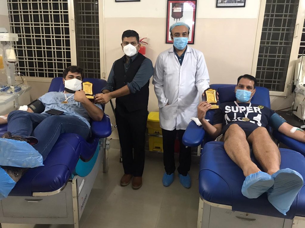 drdpgoyaloffice's tweet photo. Sunil singh ji &amp; Sunil ji as 79th &amp; 80th Devdoot as Plasma donors ...81th to come today !!
Let’s Spread awareness for plasma donation cntct @can_winn&amp; @NaveenGoyalBJP 9654000098

@cmohry @beingarun28 @DC_Gurugram @aniljaindr @anilvijminister @bjpsanjaybhatia @nstomar @TOIGurgaon https://t.co/NZeqqg8Zei