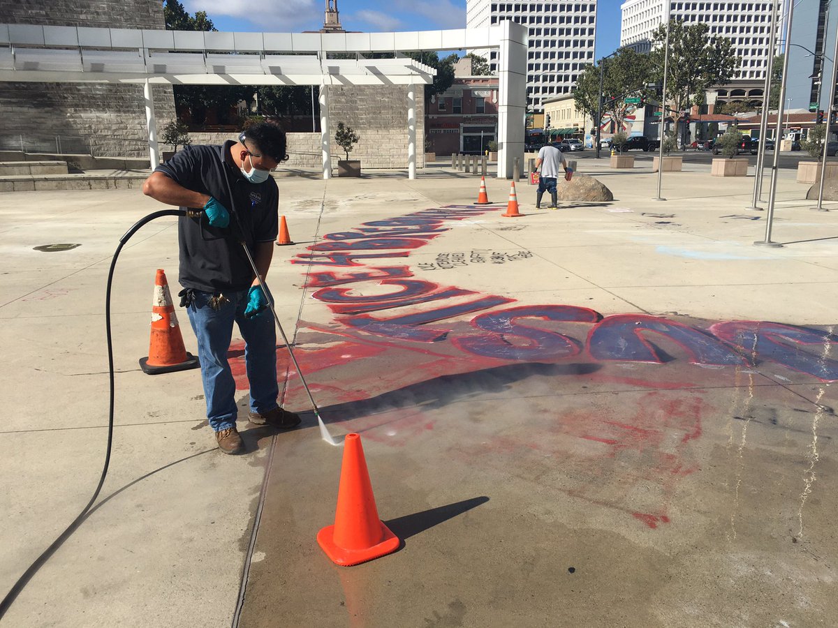 RFladeboe7's tweet photo. The morning after #BreonnaTaylor protests leave their mark on city hall, #ThomasFallon statue and other buildings in downtown #SanJose https://t.co/a1HSic93RD