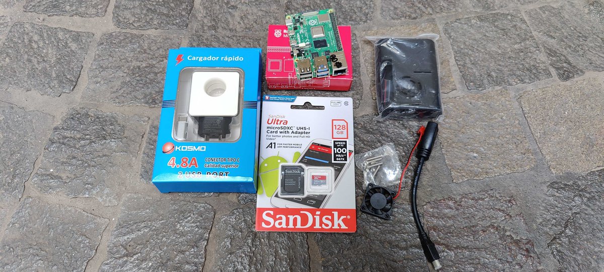 wildlifestudios's tweet image. Si estás en la @ekoparty, podés participar de nuestro desafío en @FollowTheR00ts y te podés ganar kits #raspberrypi4! enterate más en nuestro stand! #ekoparty #pwndemic #eko2020