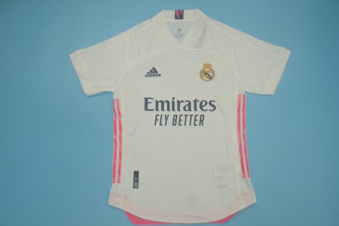 enfueradejuego's tweet image. SORTEO INTERNACIONAL 🌍 

SORTEO DE UNA CAMISETA A ELEGIR POR EL GANADOR. 

Requisitos: 

1 -  Dar RT A este tuit. 
2- Seguir a @Tu_Kmiseta_BRT y a @enfueradejuego  ❤️

EL SORTEO SE REALIZARÁ CUANDO EL TUIT LLEGUE A LOS 1000 RTS. 

MUCHAS SUERTE A TODOS 🤩