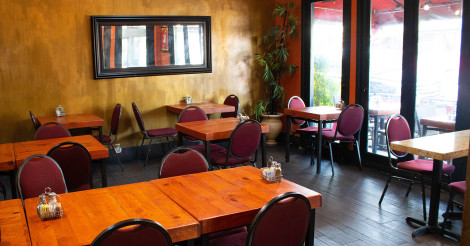 $5 Margherita  Calzone All Day 💯#SalvatoresOnMelrose 🍻🎉🙌🍸