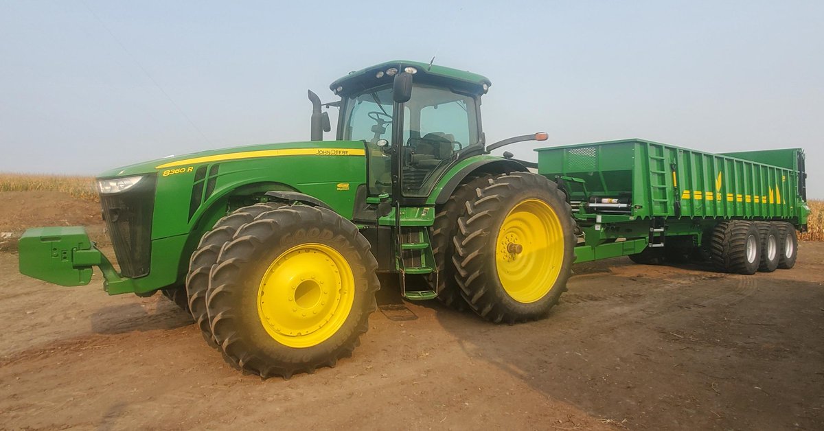 Sometimes you have to stick with what you know and in this case it's green and yellow all the way!