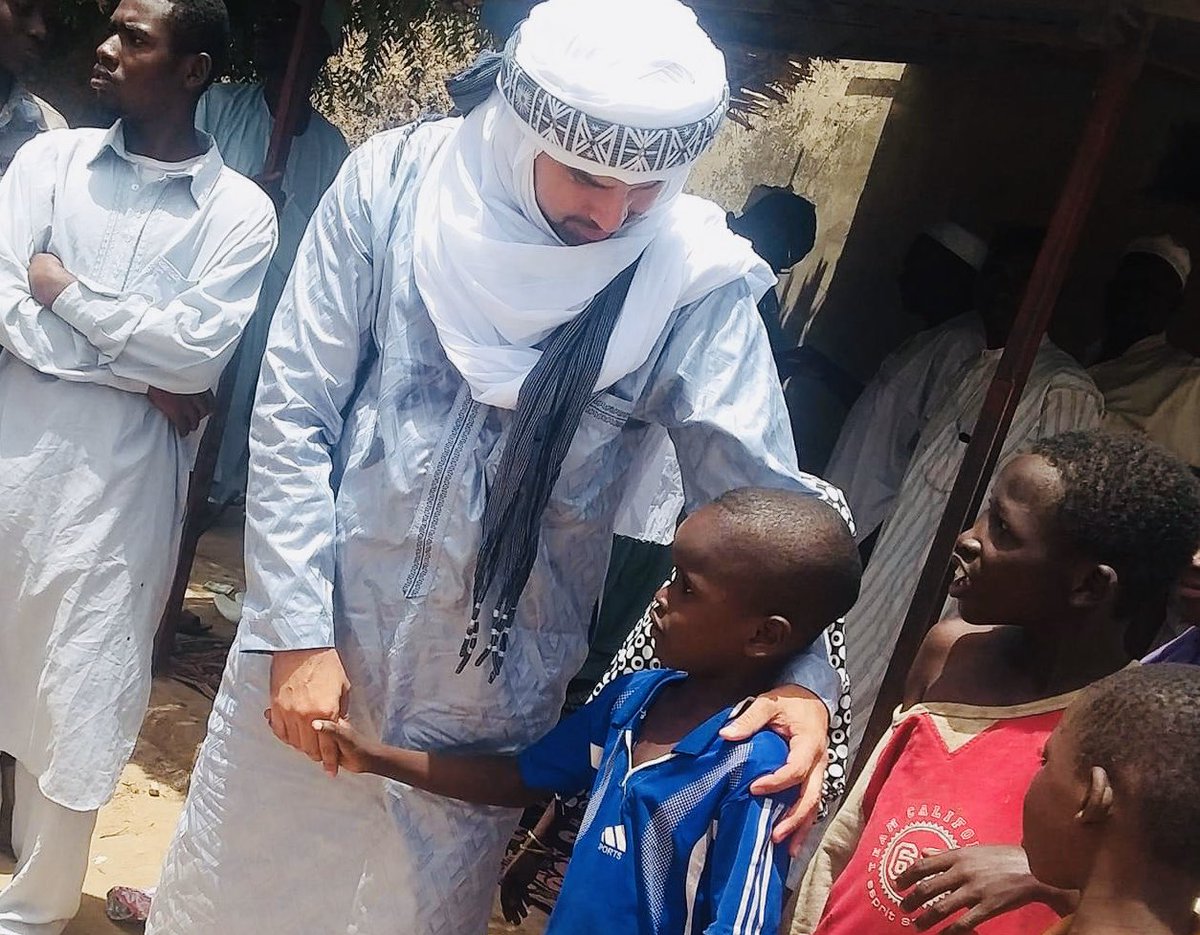 C’est seulement lorsque nous aurons éduqué cette jeunesse que l’émergence africaine sera possible.Les gratte-ciels les autoroutes, les hôtels ne libèrent pas. Ce sont les Universités, les écoles qui libèrent