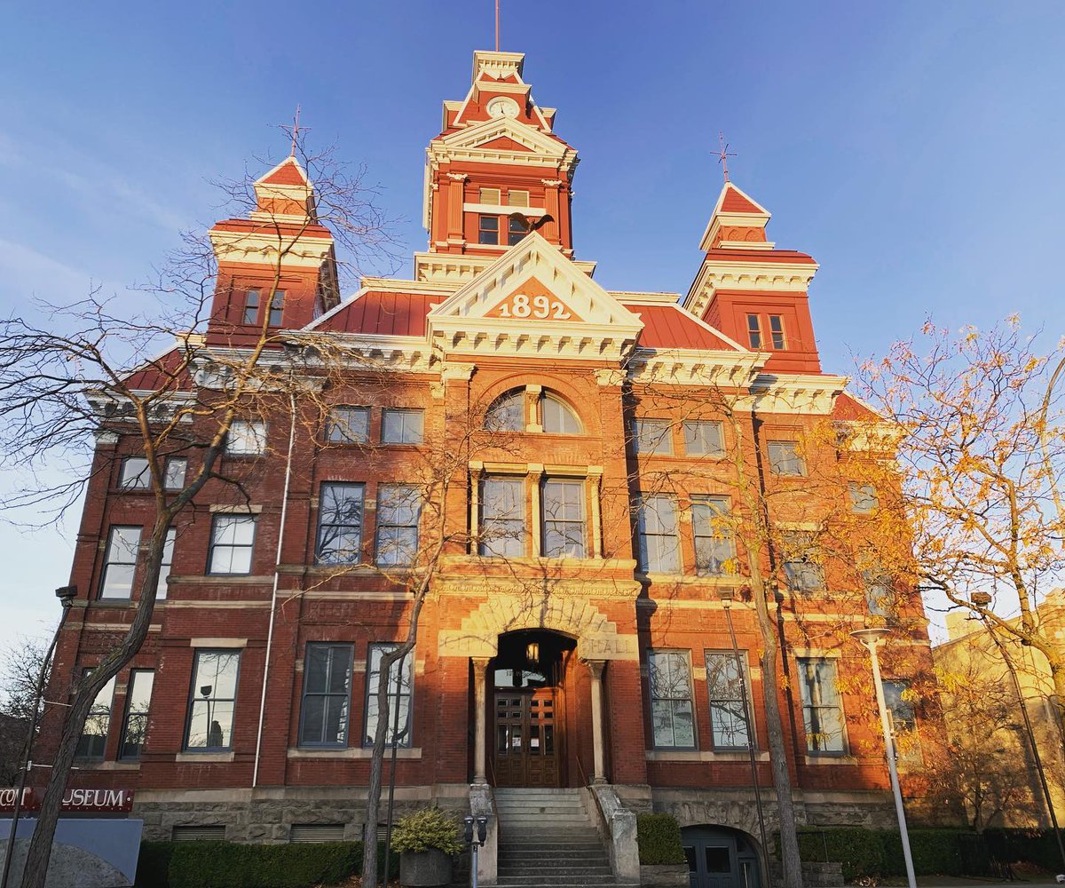 BellinghamExp's tweet photo. 🎉 We are SO excited that local museums are beginning to reopen under phase 2 of WA's COVID response plan! Operating at 25% occupancy, museums are welcoming guests and following guidelines to ensure safety for visitors. Details here: https://t.co/6LLEFSvbWA #bellinghamexperience https://t.co/IZ3DCQodYT