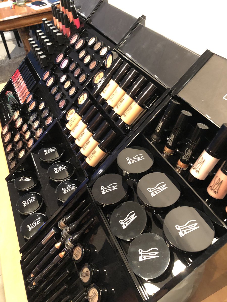 SpaOne7's tweet photo. Excited about our new and extensive Spa One cosmetics line!  We offer makeup application services and would be happy to help you find the perfect makeup!  #makeup #cosmetics #beauty #CobbleHill #ValleyviewCenter #CowichanValley https://t.co/A4357uLBHg
