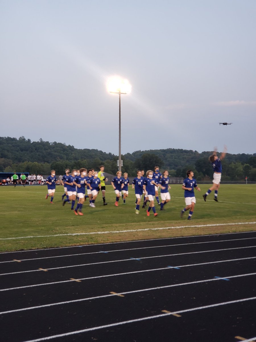 CHSBobcatSoccer's tweet photo. Boys Varsity soccer gets their second win a row, defeating Coshocton 2-0 tonight.  #wearecambridge⚽ #winnerwinner #luvyablue https://t.co/5qPk66K4W3