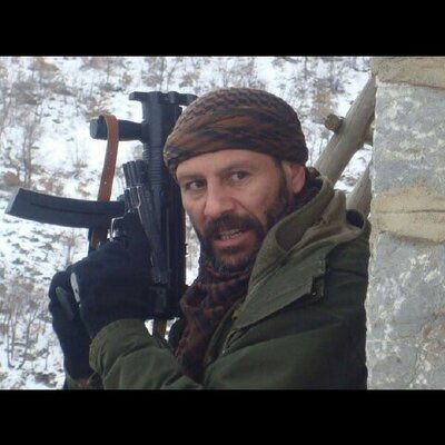 adoolka96's tweet photo. اللي كان ينطر مسلسل الارض الطيبه ساعه ٣ الظهر انت من الاساطير🦦😎 https://t.co/bGotiKINFP