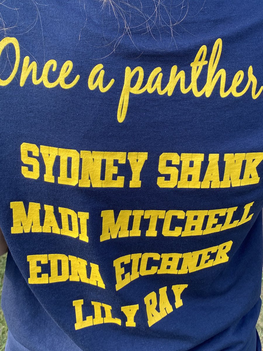 GolfWhitmer's tweet photo. Senior Night!!!! Thank you to Edna, Lily, Madi and Sydney for all the hard work the last 4 years!  We also shot a season low 181!! @WhitmerAthletic https://t.co/l6TTMkxwFo