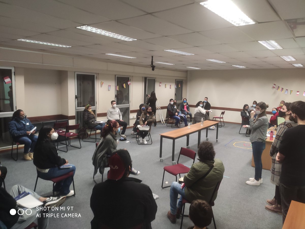 NDDiez's tweet photo. Comenzó CV migrante, una iniciativa de capacitación y orientación laboral al servicio de la población migrante en @UCUoficial. Catorce estudiantes y 8 docentes acompañarán en cinco instancias a 31 participantes de cuatro nacionalidades. https://t.co/a0W2yFMUaX