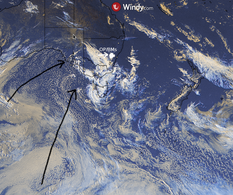 Look at her. Such a beautiful, bold, swirling mass of cold &amp; snow. And she's about to go, nuts. Big time. Showers in the pre-frontal cloud band will be the initial feature &amp; wind, too. Later this arvo/evening, a sharp temperature drop. She will bite hard with hail and snow.