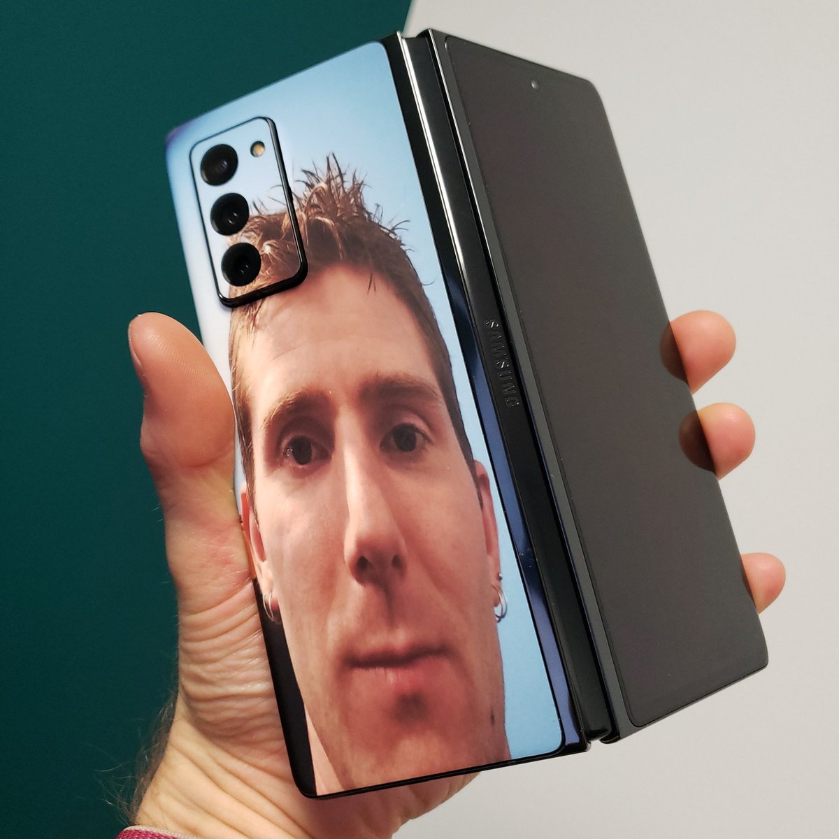 LinusTech's tweet photo. Finally got a Fold Z2. Thanks @dbrand. I guess..... 😂😂😂 https://t.co/1muJO6ja0m