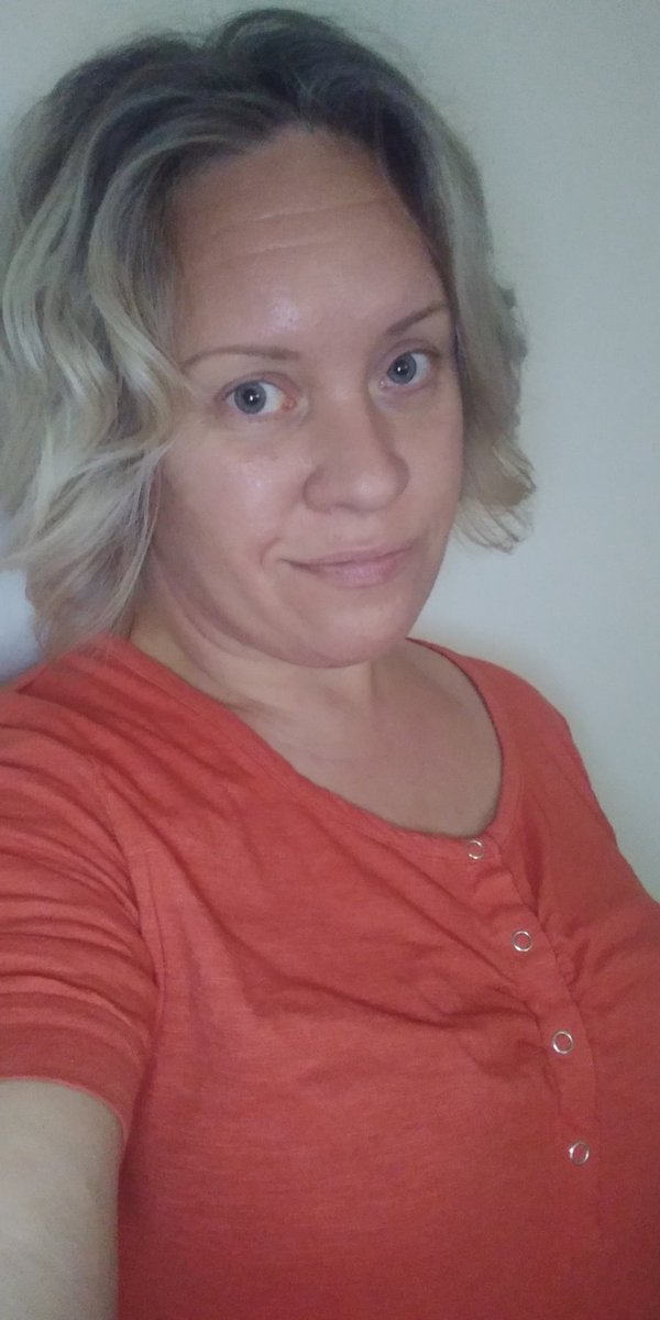 Csizzlez's tweet image. 