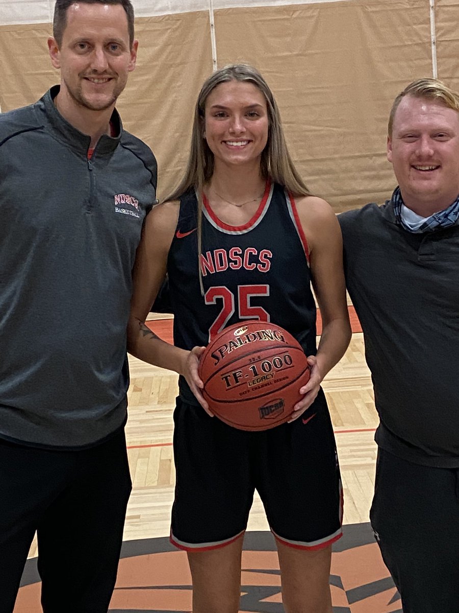 hLynnsey's tweet image. So excited to announce my commitment to NDSCS I’m so thankful for all my coach’s teammates and family who have got me here can’t wait to be a wildcat!!!! @ndscswbball @TheLongleyShow @CoachJake_NDSCS