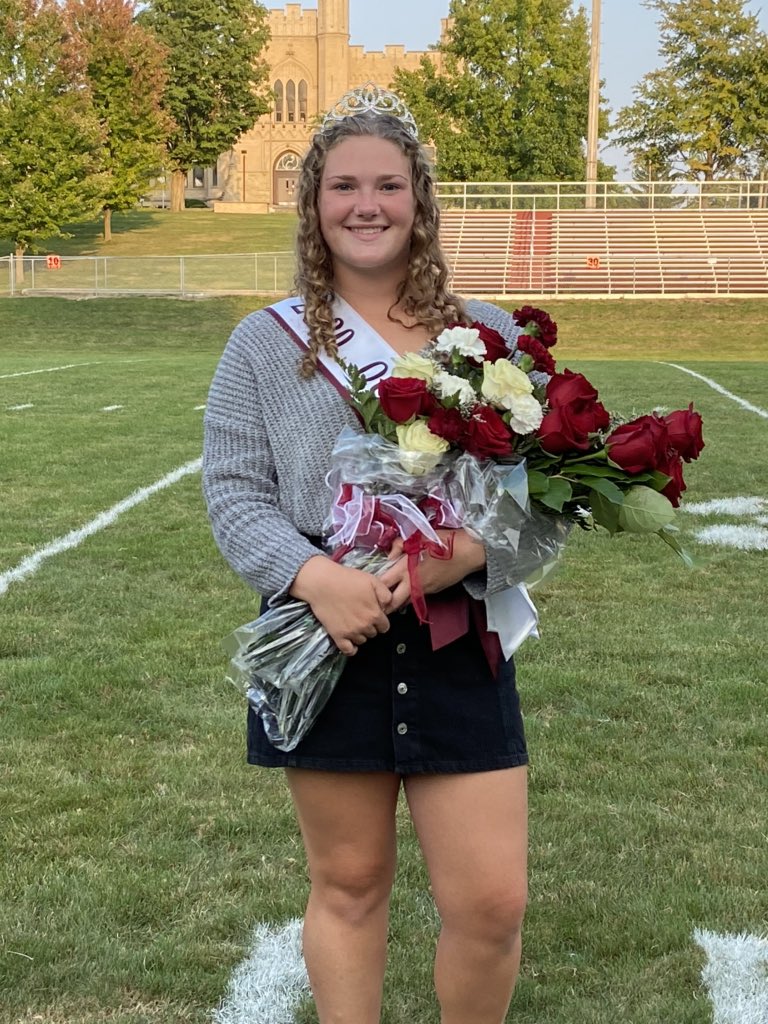 UrbanaHS_OH's tweet photo. Congratulations to UHS Homecoming Queen Stephanie Selvaggio!  #ClimberPride https://t.co/LFm4wGp7gX