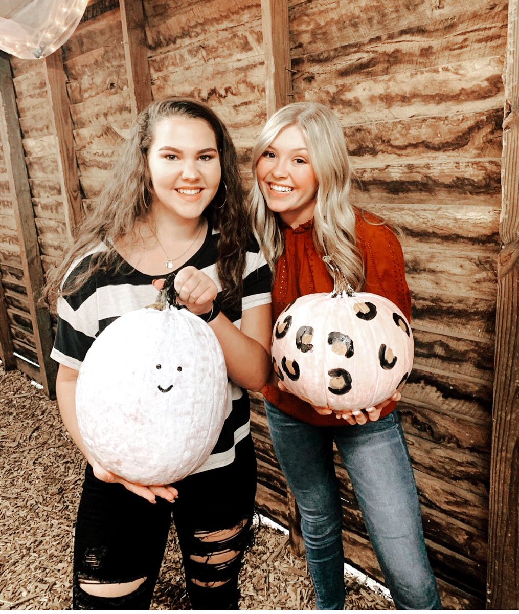 FALLing for our new alpha’s🧡

(Disclaimer: this picture was taken before the COVID-19 global pandemic)