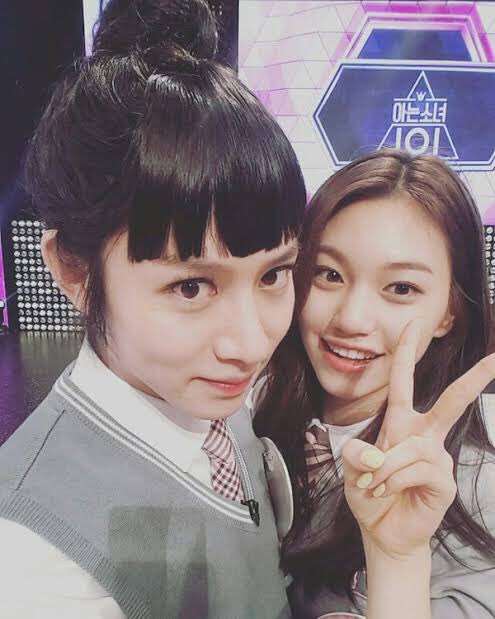 DOYEON (IOI, WEKI MEKI)"heechul is the legend of gangwondo."