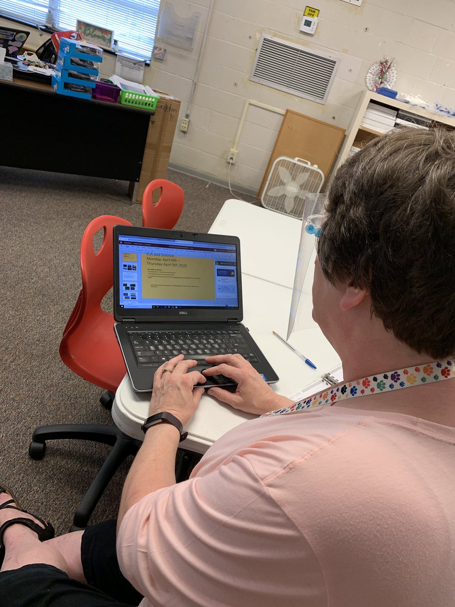Loved teaching our #TechTips Sessions today on <a href="/PearDeck/">Pear Deck Learning</a> I can’t wait to see how my Ts rock this tool in their classrooms! #OnslowDLT