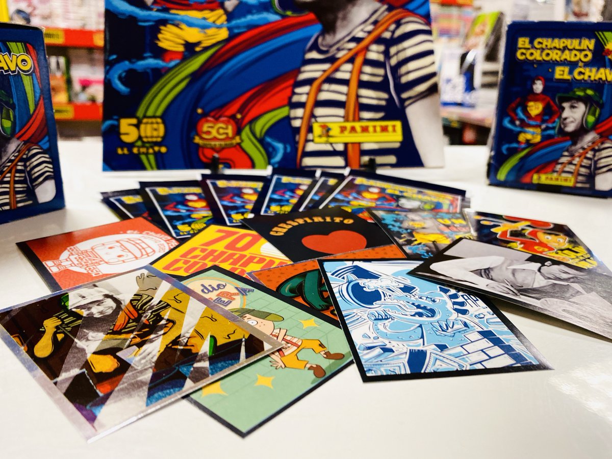 Panini_mexico's tweet photo. 🎉 ¡Tenía que ser el Chavo del 8⃣! 🎉

En los próximos días podrán encontrar la nueva colección de '@ChapulinRGB ❤💛 &amp; @ElChavo_Animado 8⃣🧢'  en Voceadores, Sanborns, Mixup, Tiendas Panini, Walmart, LaComer.

#Panini50CH https://t.co/bkcOWiYR4H