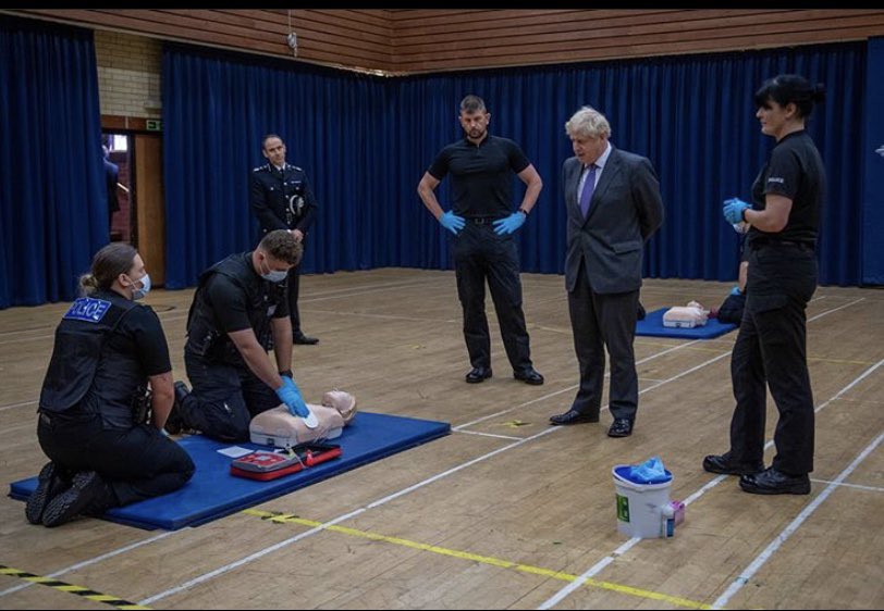 NNTrainingOps's tweet photo. The team gave an amazing demonstration of the higher level training we do @NorthantsPolice in first aid including the trauma kits to @BorisJohnson and #DCCNickless today 👍🏻 @NorthantsChief https://t.co/4oZCoseyGb