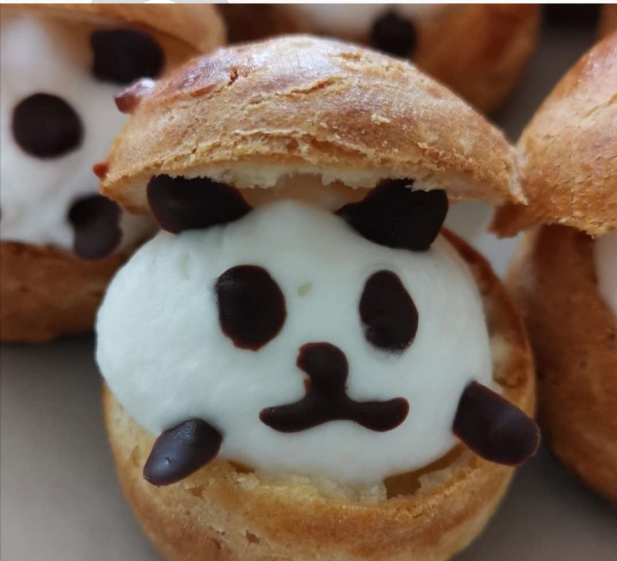 LakkarajuLab's tweet photo. Shoutout to Li Xuan Tan, from star graduate student to postdoc in the lab, moved with us to @UCSF. Live-cell microscopist extraordinaire, unraveling #retina, retinal #degeneration, #dementia. #CovidSkills learned biking in two days and has become an expert pastry chef. #pandapuff https://t.co/HQgTXtAKCx