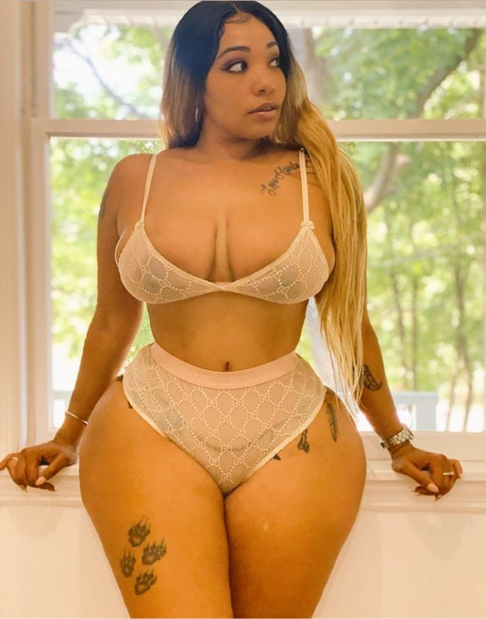 realchelsway's tweet photo. Hot https://t.co/XkoNT5aSJr