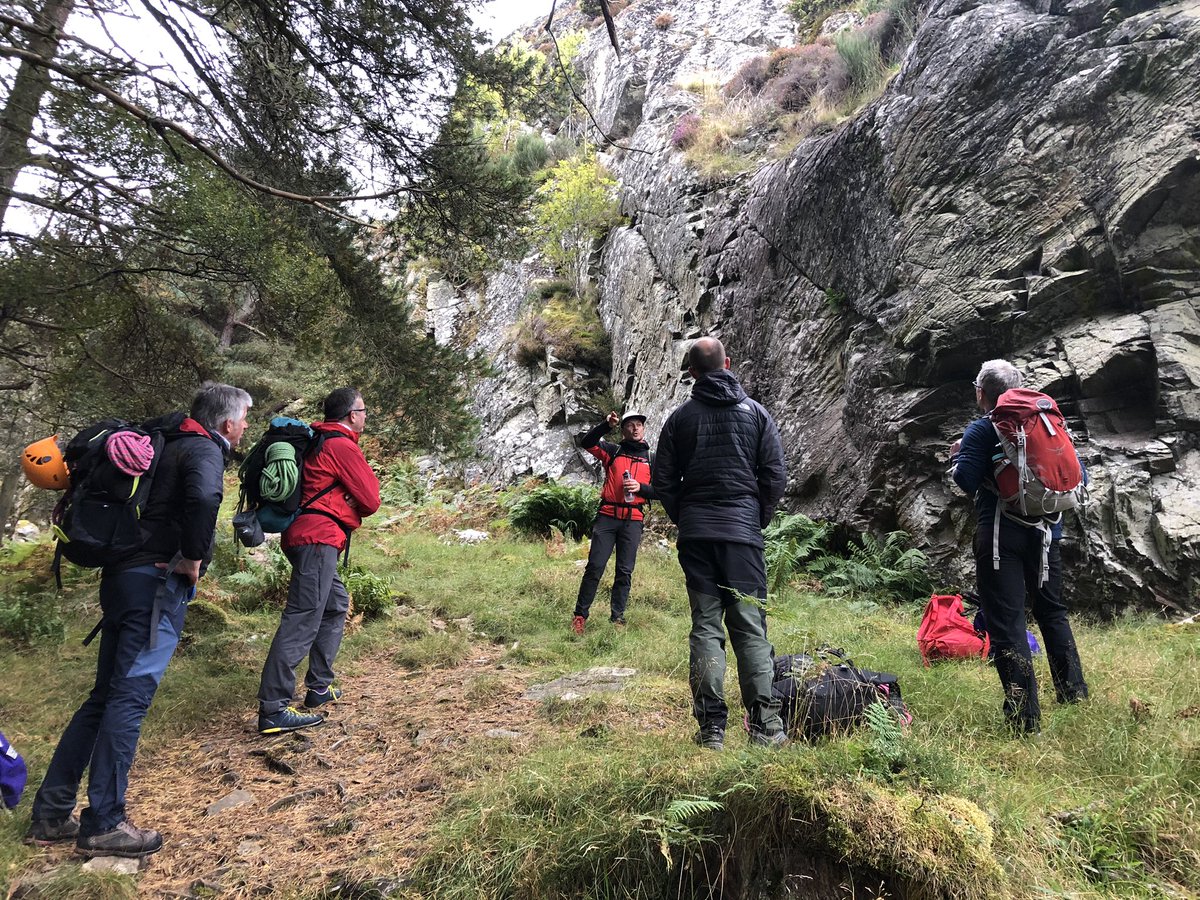 MtnTrngScotland's tweet photo. Chilly day for the Executive Officer moderating @MtnTraining #RockClimbingInstructor training day 2 run by @MtnTrngScotland provider at Kingussie crag. https://t.co/mBLOYHUt9g