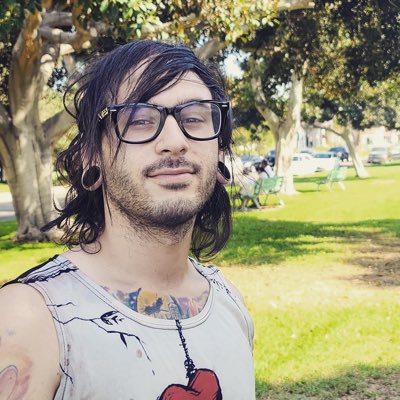 johnnysetfire's tweet photo. #NewProfilePic https://t.co/3uNJxeDzoE