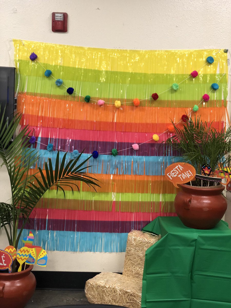 MiriamAcevedo7's tweet photo. It’s a Success Sharing FIESTA at 1509 🥳 #SuccessSharing2020 #HDstrong @BrandonJ1509 @SimpkinsTess https://t.co/qUWl0X4bea