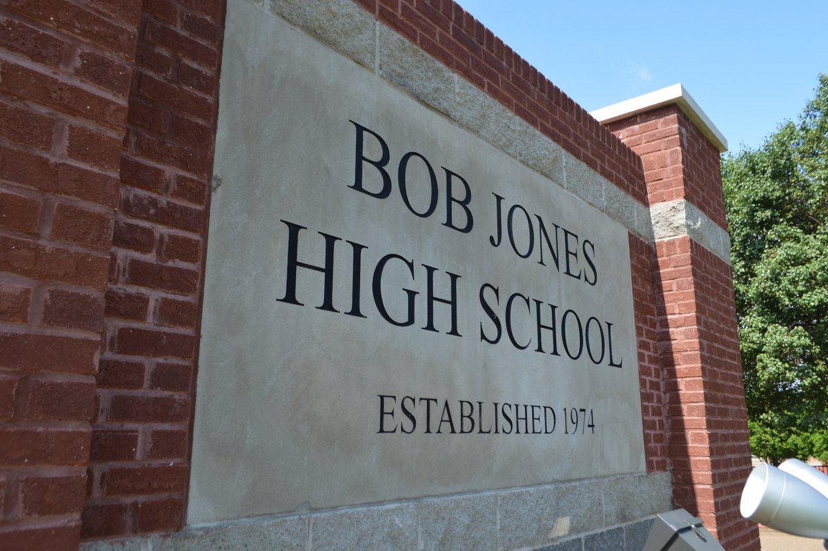 madisonschools's tweet photo. Bob Jones High School won the coveted national Blue Ribbon Award in the category of Exemplary High Performing School. Awesome achievement few schools attain. https://t.co/fQQs0prx4e  Kudos to all BJ teachers/staff/admins #mcslearns @NatlBlueRibbon @AlabamaAchieves https://t.co/FrGvycdfkQ