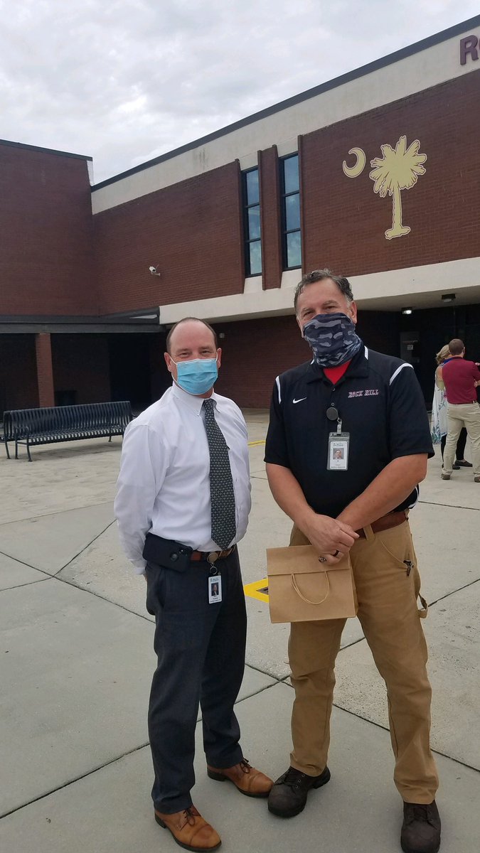 rhsdfacilities's tweet photo. Congratulations and Thank You for your service and dedication to our department and Rock Hill High.  Wishing you the best as you enjoy your next chapter in life. 
Happy Retirement, Bill Hudson. #OneTeamOneMissionOneRockHill @RockHillHigh1 @RockHillSchools @OzzieAhl2 https://t.co/XwZon92gmU