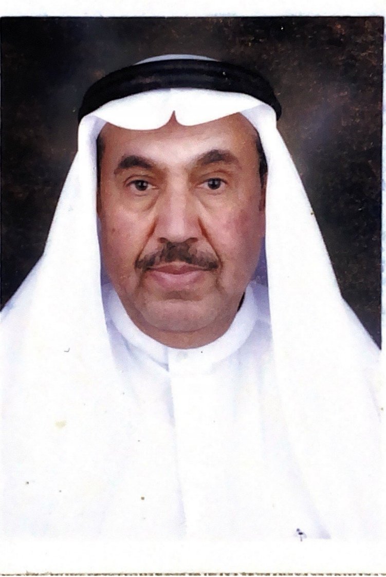 محمد عبدالله الحزيمي من سكان حي البرية #الرفعه_الجنوبيه.
من مواليد عام ١٣٦٠ وقد عمل معلم في سيهات الأولى عام ١٣٨٤هجري .. ثم انتقل للأحساء وعمل معلم في مدرسة الهفوف الأولى ثم عمل وكيل مدرسة أنس بن مالك ومدير مدرسة الفارابي الى تقاعده
في عام ١٤٠٠ رأس نادي الجيل الرياضي