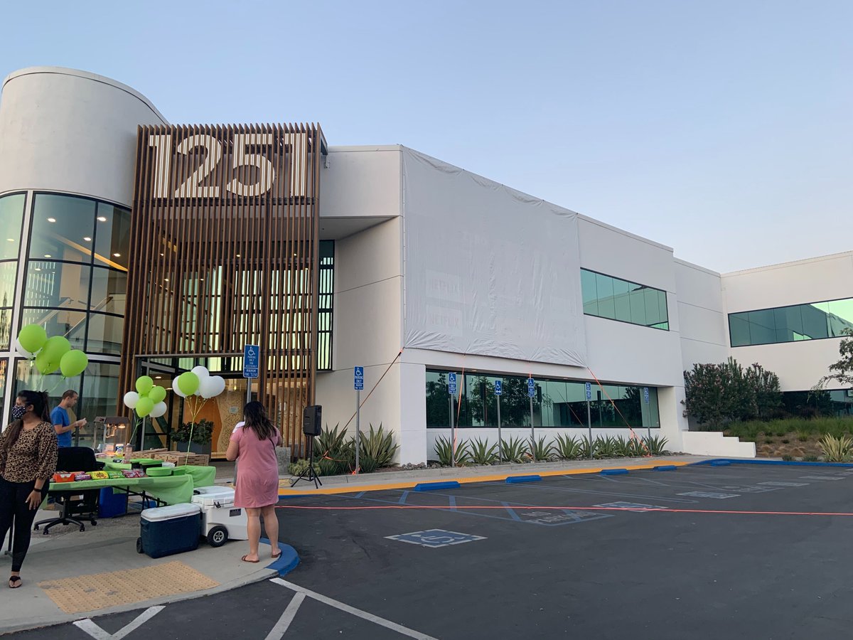 VerysLLC's tweet photo. Drive-In Movie Night: ✅

@VerysLLC employees and their families enjoyed a night under the stars while indulging in snacks and watching Back to the Future!

#software #remotework #driveinmovie https://t.co/TYRIX6TrS6