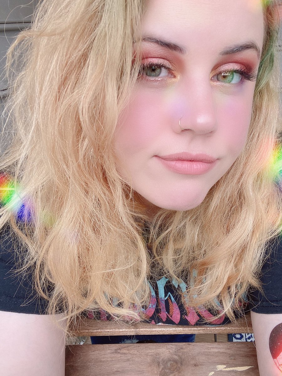 justbrillany's tweet photo. used the @BaileySarian venice fling palette for my birthday look 🤩🤩 

(posing with my cat for that second pic😎) https://t.co/n2tiA93IEm