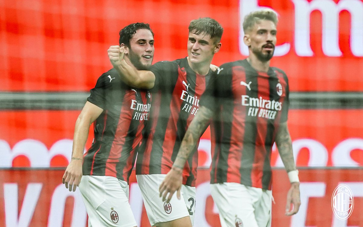 AC Milan tweet media