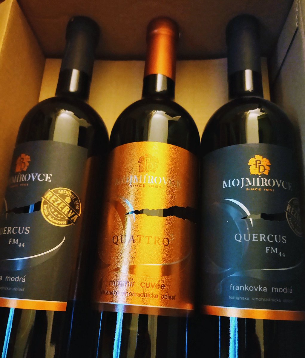 kupec_benatsky's tweet photo. Bol som dnes na nakupoch #winelover #winelovers #slovakwines #dsc #RedWine #cuvee #dunaj #hron #palava #Chardonnay #Riesling #Alibernet #Blaufränkisch https://t.co/V5JwSMIiTs