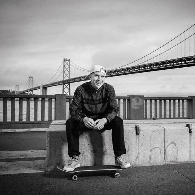 dunksrnice's tweet photo. Keith Hufnagel aka Huf.
May you RIP. I still have a photo of us when you opened your new store on Hayes Valley SF. You brought not only skateboarding but us sneakerheads in the Bay Area a go to place on Surtter. 😔💔 https://t.co/g1f93QlqOZ