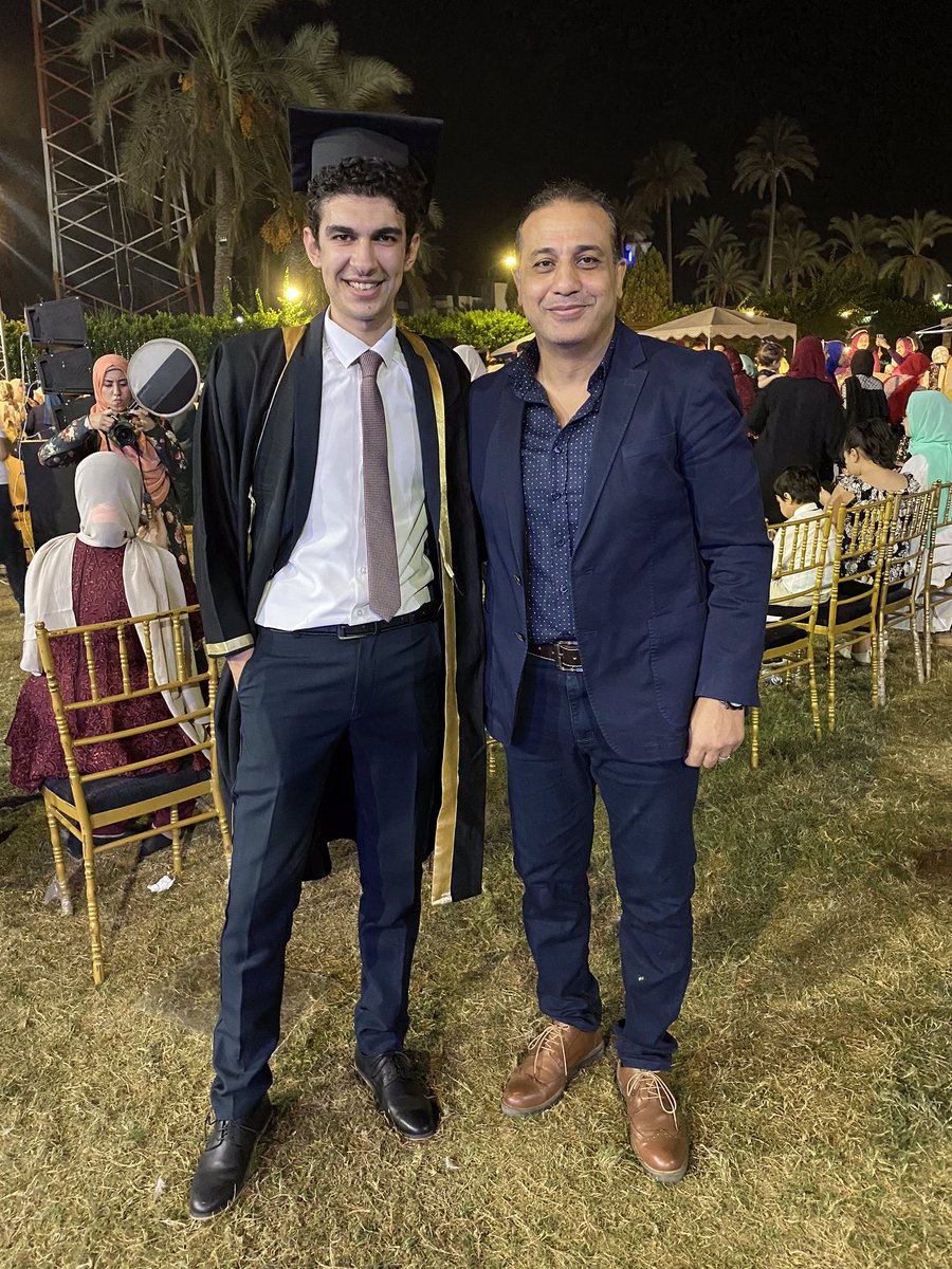 iamnotmiike's tweet photo. Kiko’s Graduation 
@BaromaBassam thanks ya dr for your support 
@andrewna5la thanks ya habyby for being apart 😍
Officially i’m a graduate ❤️❤️
جماعه انك تتخرج ده احساس عظيم ❤️👨🏻‍🎓 #NewProfilePic https://t.co/4ywrHV4kb5