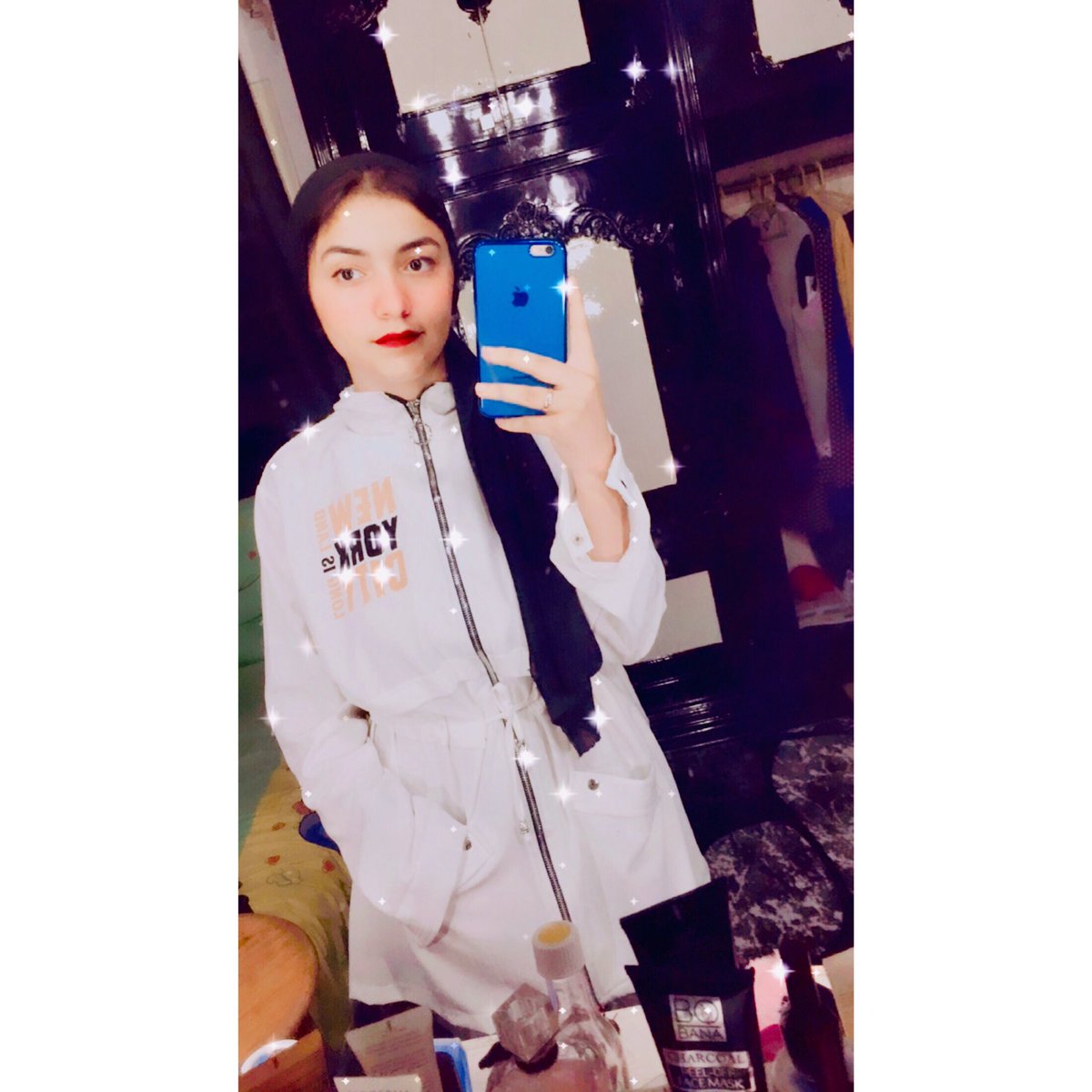 مش بحب اقرب من حد اوي .. عشان كل ما قربنا اكتر .. كل ما هنزعل من بعض اكتر😊🖤