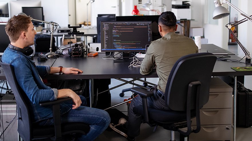 ibmconsulting's tweet image. Read 3️⃣ myths —and truths— about alternative support solutions to Oracle direct support and how they can add value to your business ibm.co/3cv8R7M

#OracleApplications |  #OOW20