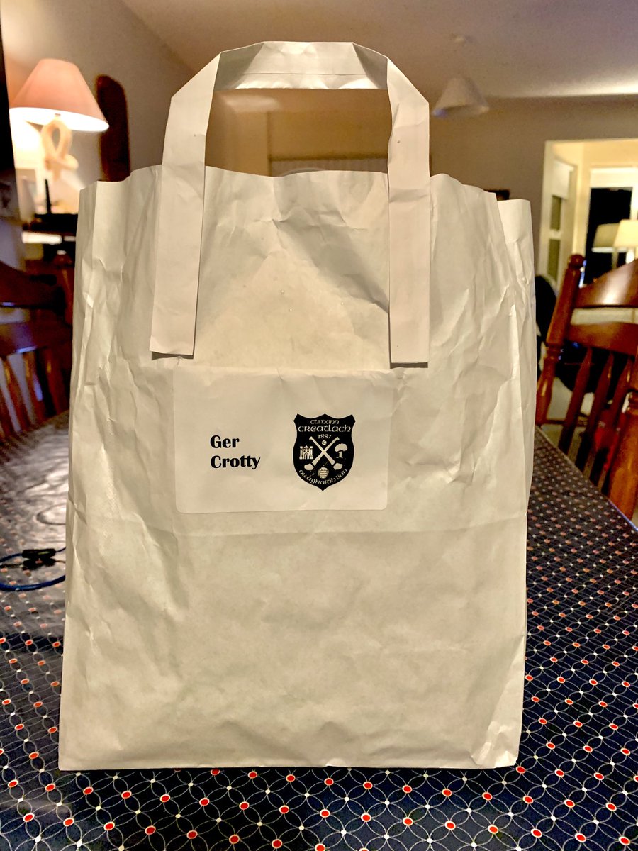GerCrotty's tweet photo. Getting geared up for the final,thanks to ⁦@CratloeGAAClub⁩ #cofinal #claregaa #thetoughest https://t.co/NWlE5Kt3qX
