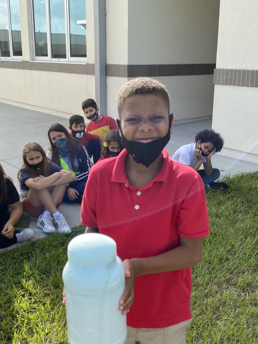 Keywest171's tweet photo. 5th Grade rocked the Rock Your School Day.! Showed amazing leadership as they assisted, taught and facilitated  7 science demonstrations today!  @WestsideVCS @ElemSci https://t.co/7jFMvQ92Q3