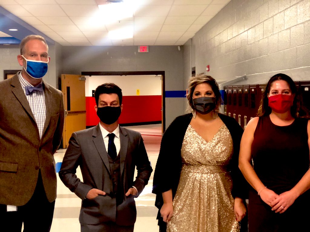 MrsReedyCarroll's tweet photo. We FANCY for homecoming week! Today’s theme… “Mask”querade!! #iteachlms #lmshawks #homecoming https://t.co/HhdXb7mVUm