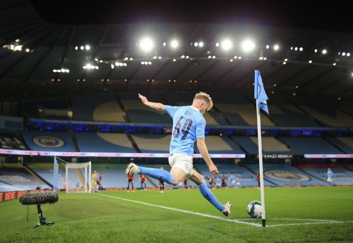 [Manchester City 2-1 Bournemouth]Delap finish into the top corner was exceptionalFoden G+A, constantly poking into the Bournemouth defence Doyle hardly put a pass wrong, showed plenty of aggressionTough night for Bernarbé, played poor and stretchered off with injury
