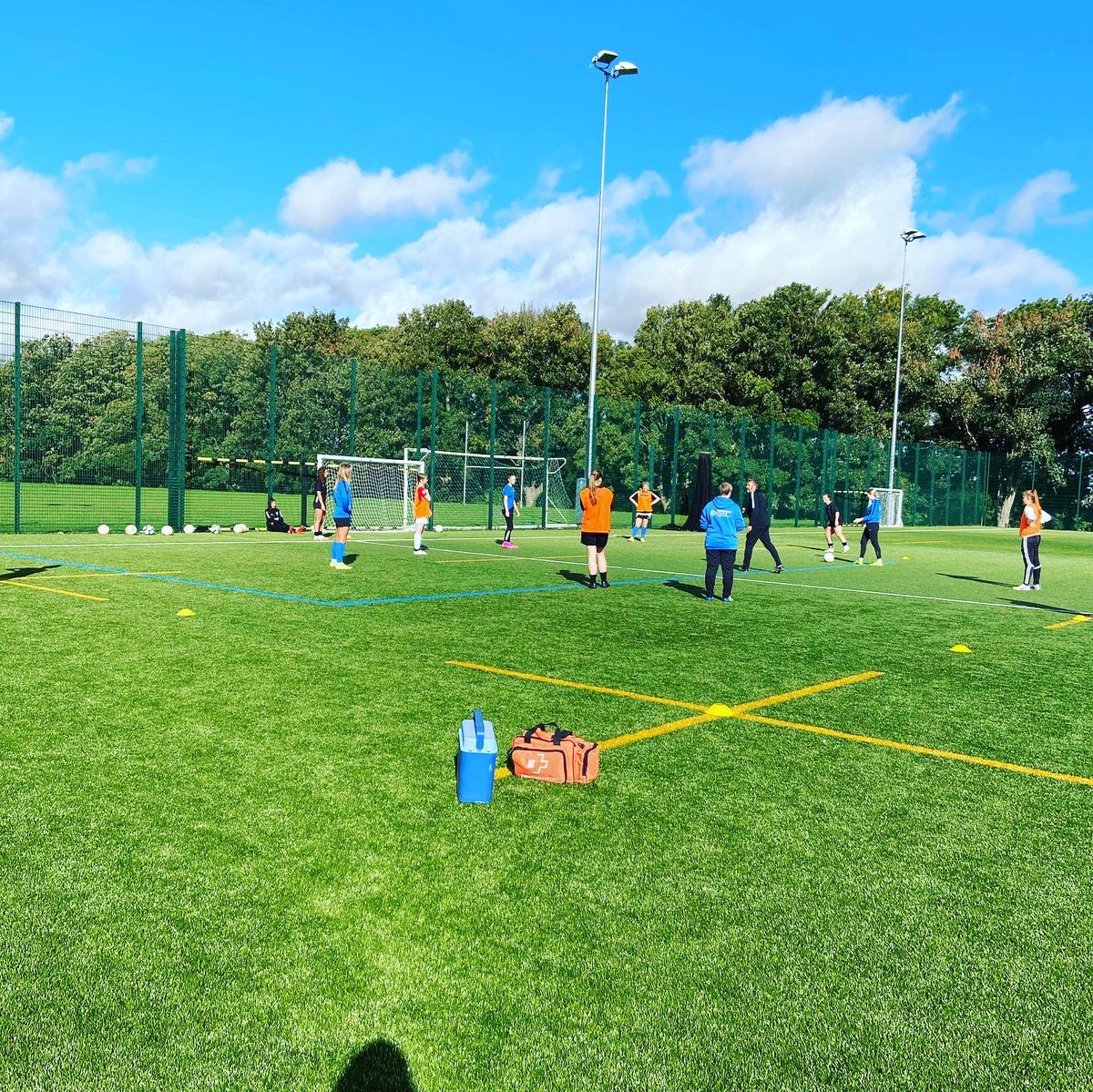Treshamsports's tweet photo. It was great to see our Rugby Academy and Girls Football Academy training this morning on our 4g AstroTurf pitch in the lovely sunshine ☀️Both sides are quickly coming together and looking strong ahead of the season 🏉⚽️ #TeamTresham #SportsAcademy #Rugby #Football #sunnyday https://t.co/0jv0p54brg