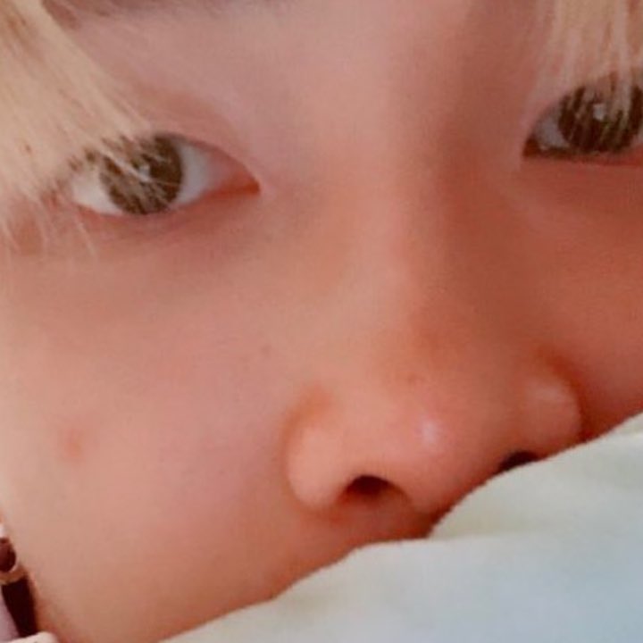 namjoons FUCKING NOSE.a thread (: