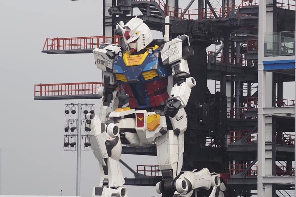 Don0Rom's tweet photo. I don’t know about you guys, but the fact that they got this thing taking steps and kneeling and pointing and stuff is the hypest thing I have ever seen!!! #podcast #gundam #gunpla #japan #marvelofengineering #robotics #coolstuff #whatatimetobealive https://t.co/cmrbVSXm6I