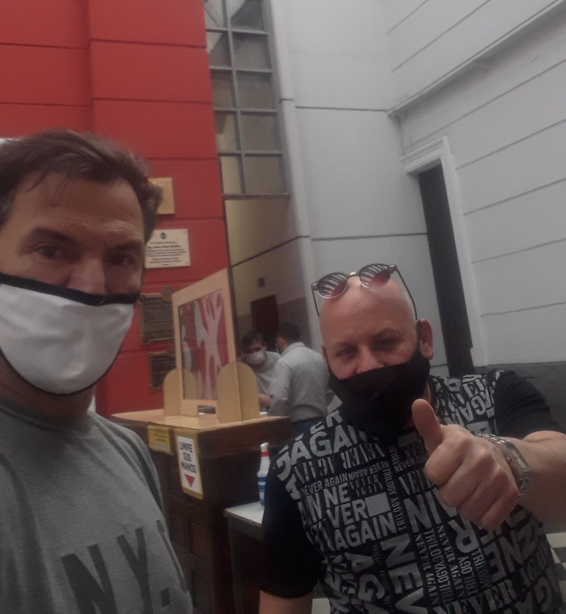 Hace más de 26 años abracé la causa de la militancia en la #UCR, y entré los tantos militantes de esa <a href="/jrnacional/">Juventud Radical</a> estaba mi amigo <a href="/ErnestoPolynari/">Poly</a> , estuvimos juntos entregando algunas fichas de cordobeses que nos quieren a ayudar desde el radicalismo a transformar la realidad.