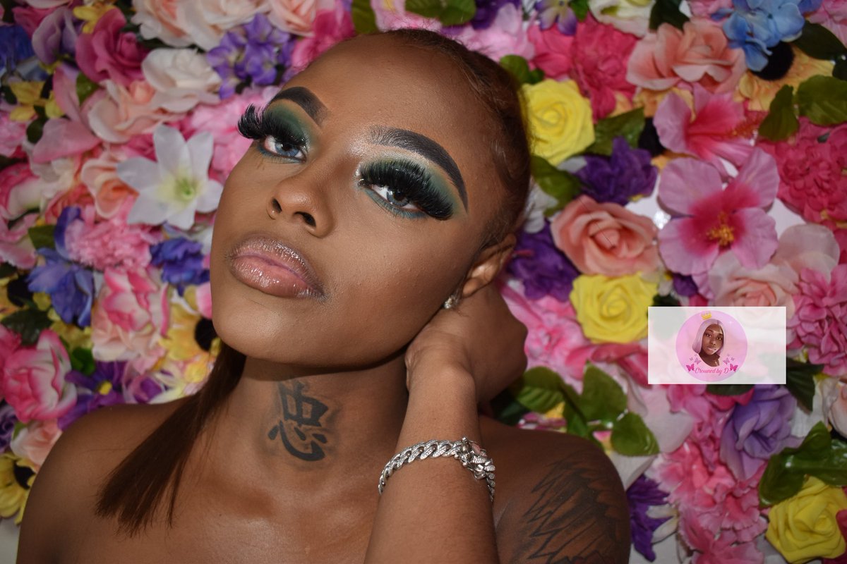 Se_monee's tweet image. Quality 👑
#lashesbyme #GetCrownedbyD