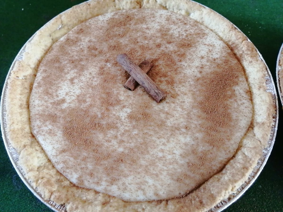 maritsapozyn's tweet photo. @SAHomeLoans What better way to celebrate heritage day than with a lovely braai and home made milk tart๐๐ป๐#heritageday2020 #SAHomeLoans https://t.co/LjkqQH3Cii